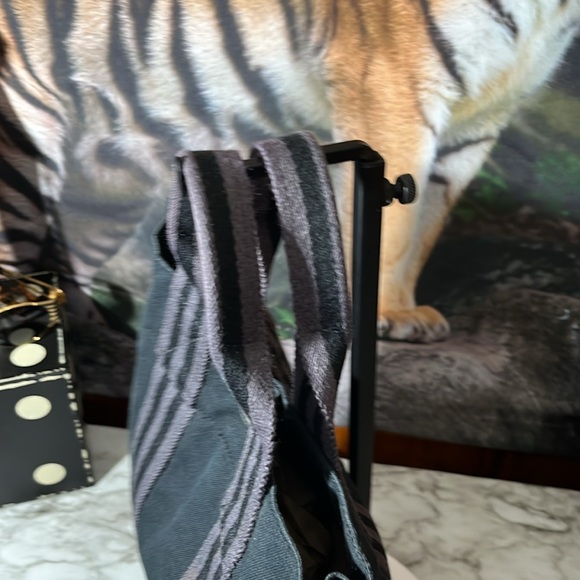 HERMES PM TOTE BAG IN VERY GOOD CONDITION. - Picture 5 of 14